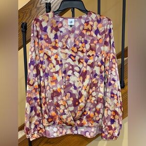 Cabi Tuck Top Twinkle print V Neck Long Sleeve SZ. Med